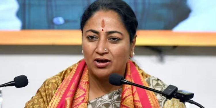 दिल्ली में देर रात बड़ा प्रशासनिक फेरबदल, 20 से ज्यादा अधिकारियों के तबादले