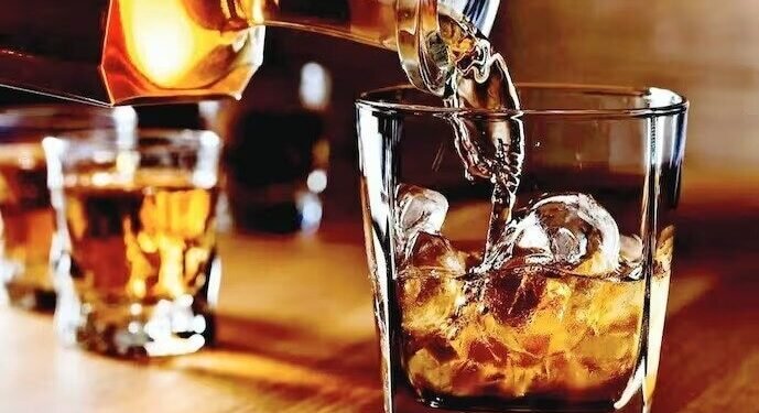 मोतिहारी जहरीली शराब कांड: मास्टरमाइंड लवकुश यादव गिरफ्तार, दिल्ली-यूपी में SIT की छापेमारी