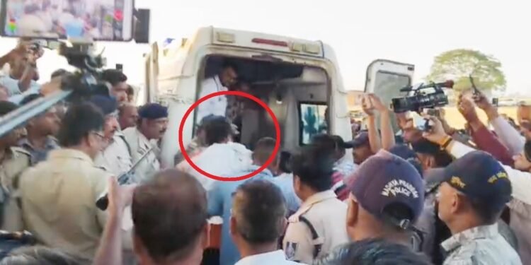 हार गई मासूम जिंदगी… उज्जैन में बोरवेल से 20 घंटे बाद बाहर निकाला गया भागीरथ, मौत