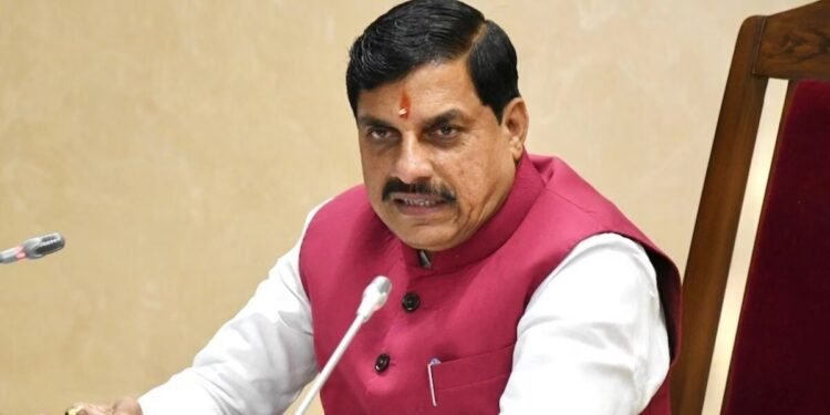 कांग्रेस पार्षदों के ‘इनकार’ से सुलगी सियासत! वंदे मातरम के अपमान पर भड़के CM मोहन यादव, बोले- इस्तीफा दे पूरी प्रदेश कांग्रेस