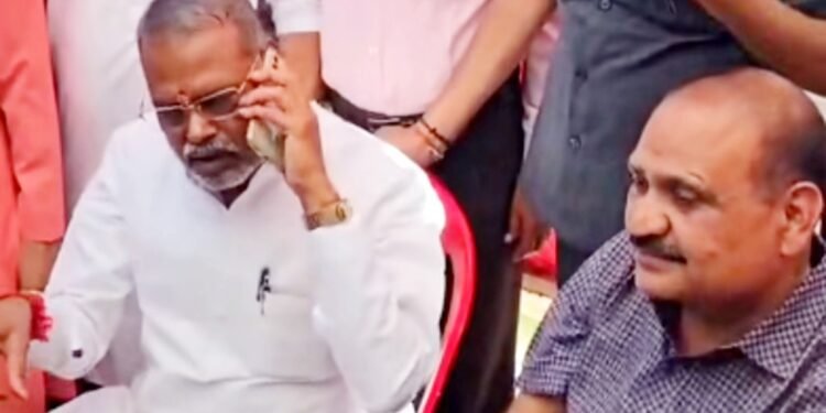 ‘मतलब मंत्री की इतनी बेइज्जती… मैं आपसे भी बात करना बंद कर दूंगा’, IAS अफसर पर भड़के नारायण सिंह कुशवाह