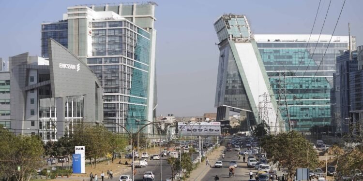 गुरुग्राम में वीकेंड ट्रैफिक अलर्ट: सेक्टर-44 की कई सड़कें 2 दिन बंद, पुलिस ने जारी की एडवाइजरी