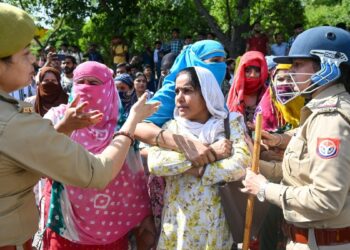 हरियाणा सरकार का वरदान कैसे नोएडा में मजदूर आंदोलन के लिए बन गया चिंगारी?