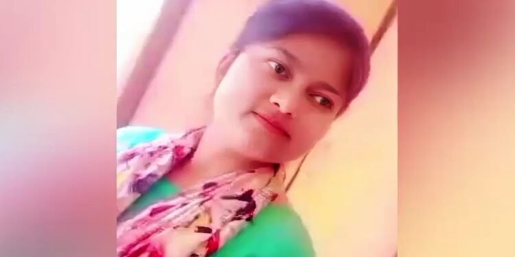 जिस पर था भरोसा वही बने कातिल, भाई ने पैर पकड़े और पिता ने चाकू से रेता 23 साल की बेटी का गला