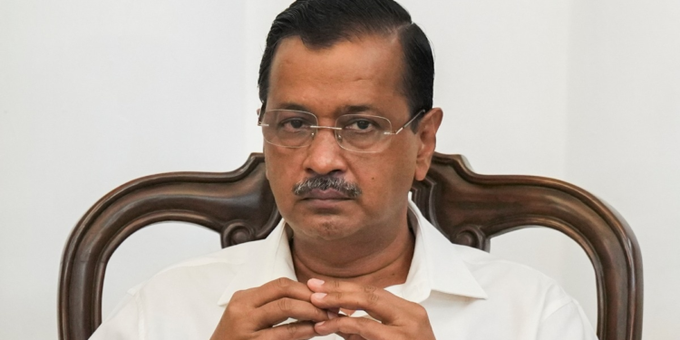 केजरीवाल की मुफ्त तीर्थ यात्रा योजना पर RTI खुलासा – आंकड़े गायब, लाभार्थियों की संख्या में गिरावट