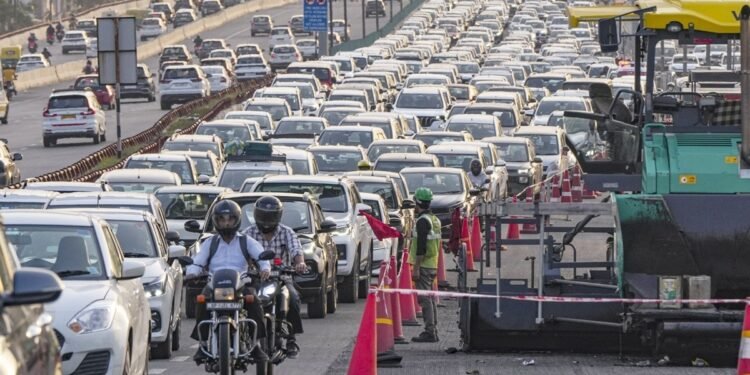 Delhi-Noida में जाम का खतरा, आज इन रास्तों पर जाने से बचें, एडवाइजरी जारी