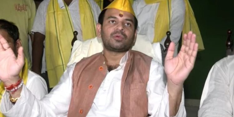 ‘राहुल गांधी मीट-मुर्गा बनाएं, प्रियंका ही INDIA ब्लॉक चला सकती हैं’, बोले तेज प्रताप यादव