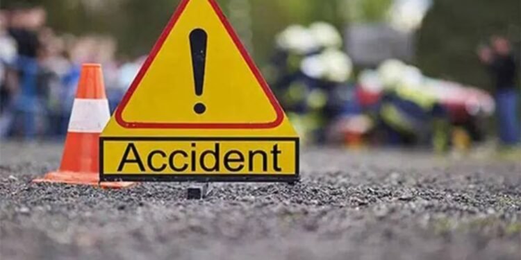 MP: नशे में धुत कार चालक ने 3 लोगों को कुचला, 2 की मौत और एक गंभीर