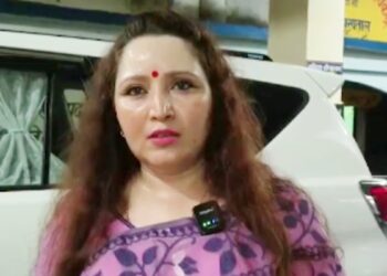 ‘हमने एक पर ही समाप्त कर दिया, आप इस जमाने की होकर 5 बच्चे कर रही हो’, प्रसूता पर बिफरीं IAS विदिशा मुखर्जी
