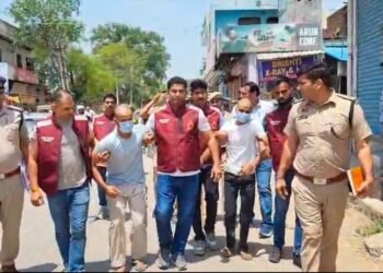 बहन की इज्जत बचाने पर युवक के हथौड़ों से तोड़े हाथ-पांव, दो आरोपी गिरफ्तार