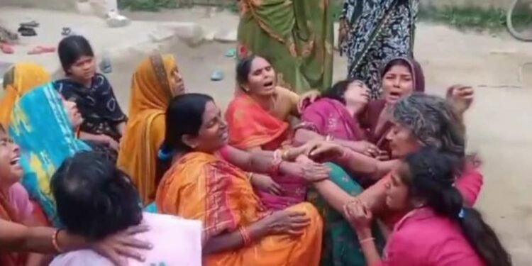 बेटे की शादी से दो दिन पहले पिता की हत्या, कार्ड बांटने निकले थे, दुकानदार ने रंजिश में घोंट दिया गला
