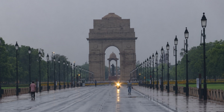 दिल्ली में सबसे ज्यादा बारिश वाला अप्रैल, इस दिन से फिर होगी बारिश, जानें देशभर का मौसम