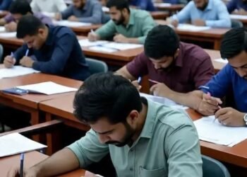 ब्लूटूथ से नकल का खेल बेनकाब! बिहार लोक सेवा आयोग ने 9 शिफ्ट की परीक्षाएं की रद्द