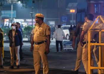 दिल्ली में हाई अलर्ट! सुसाइड अटैक की फिराक में आतंकी, BJP हेडक्वार्टर समेत सरकारी दफ्तरों में बढ़ाई गई सुरक्षा