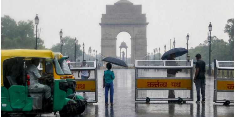 दिल्ली में करवट लेगा मौसम, आंधी और बारिश के आसार, IMD ने जारी किया येलो अलर्ट