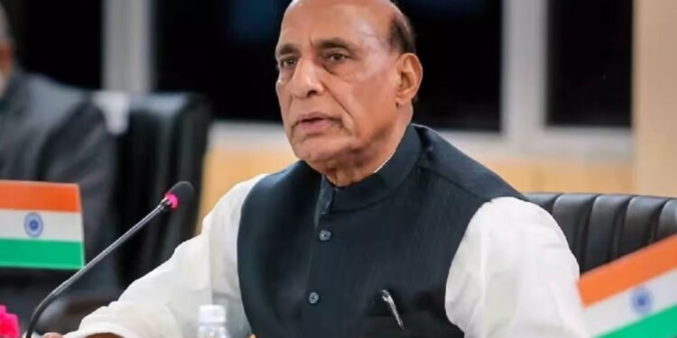 पश्चिम एशिया संकट पर सरकार अलर्ट! राजनाथ सिंह ने कर्तव्य भवन में बुलाई हाई लेवल मीटिंग