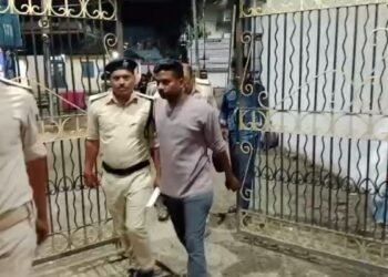नकली सिगरेट की फैक्ट्री में मारा छापा, टाइगर मोबाइल के सिपाहियों ने वसूले 3 लाख, एक आरोपी गिरफ्तार