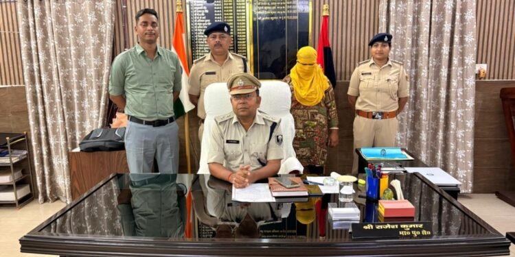 अवैध संबंध, ब्लैकमेल और खूनी साजिश… ट्रक ड्राइवर की बेरहमी से हत्या, 48 घंटे में प्रेमिका गिरफ्तार