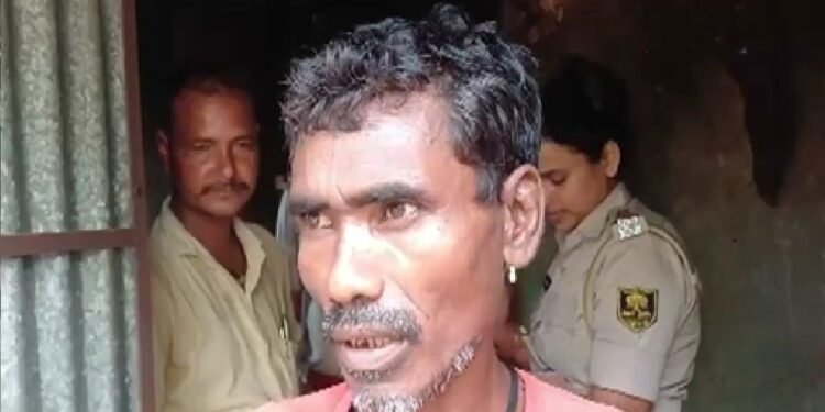 पत्नी को गैर मर्द के साथ देख बौखलाया पति, उतारा मौत के घाट, रातभर बैठा लाश के साथ