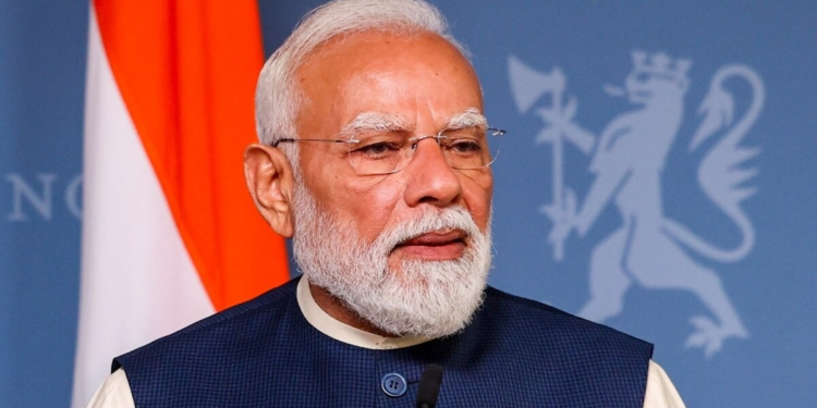 विदेश से लौटते ही कल पीएम मोदी की अहम बैठक, सभी मंत्रियों को दिल्ली में रहने का निर्देश