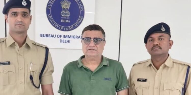 देवास ब्लास्ट का ‘असली’ गुनहगार गिरफ्तार, चीन से लौटते ही दिल्ली एयरपोर्ट पर दबोचा गया मुकेश विज; 9 मौतों का है जिम्मेदार