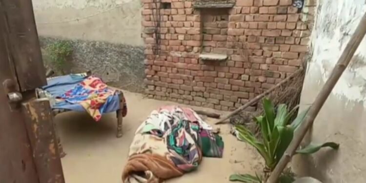 मां को डंडों ले पीटकर ले ली जान, खुद कूद गया कुएं में…नशे का आदी था बेटा