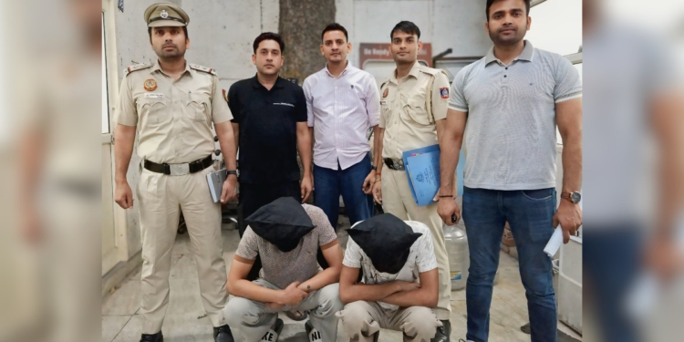 ‘चमत्कारी बाबा’ के नाम पर ऑनलाइन ठगी… फर्जी महिला प्रोफाइल बनाकर लोगों से लाखों ऐंठे, 2 गिरफ्तार