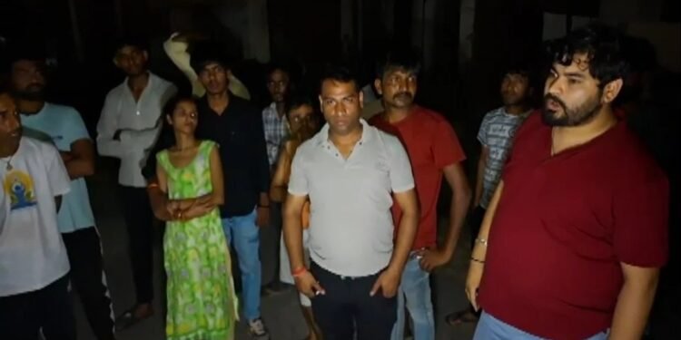 सोनीपत में ट्रिपल मर्डर से सनसनी, फ्लैट में घुसकर पति-पत्नी समेत 3 की बेरहमी से हत्या