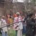 बेतिया में पुलिस पर हमला! जांच करने पहुंची टीम पर ग्रामीणों ने बरसाए ईंट-पत्थर, ASI समेत 3 घायल
