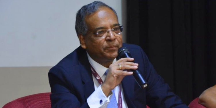 दिल्ली: हौज खास के घर में AC फटने से लगी आग, पूर्व IAS अधिकारी धनेंद्र कुमार की दम घुटने से हुई मौत