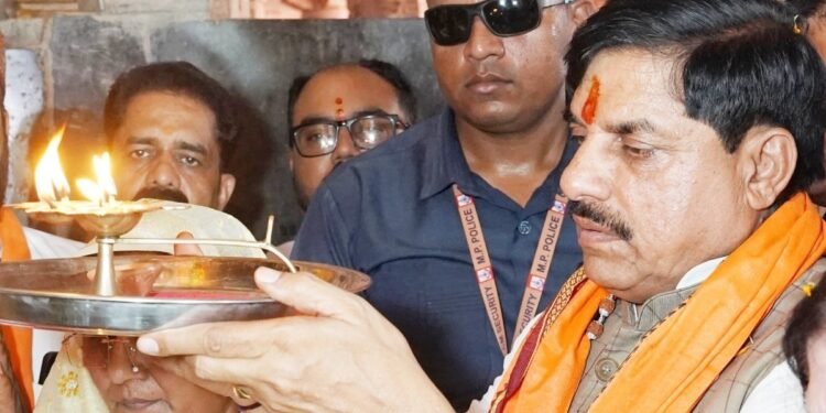 MP के मंदिरों के लिए तैयार होगा ‘वैष्णो देवी मॉडल’, कटरा जाकर CM मोहन यादव ने समझा ‘क्राउड मैनजमेंट’