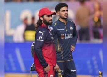 IPL फाइनल 2026: RCB ने गेंदबाजी चुनी, GT ने अरशद को शामिल किया