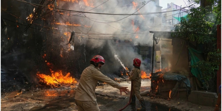 मालवीय नगर हादसे पर एक्शन मोड में दिल्ली सरकार, कई इलाकों में सीलिंग की तैयारी