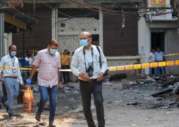 होटल चलाने के लिए पुलिस लाइसेंस जरूरी नहीं? मालवीय नगर अग्निकांड के बाद उठ रहे सवाल