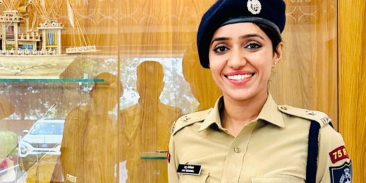 MP IPS Transfer: मिनी शुक्ला बनीं भोपाल की नई ADCP, अनु बेनिवाल को भेजा गया जबलपुर; 8 IPS अफसरों को नई जिम्मेदारी
