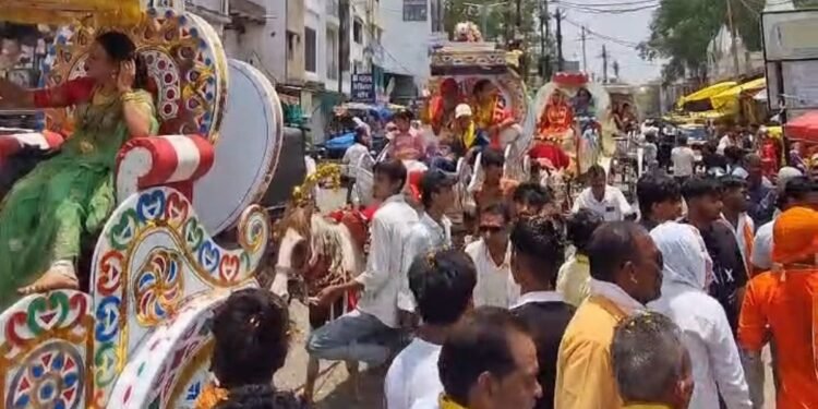 50 से अधिक किन्नरों की सनातन में वापसी, मां मीना नायक बनीं महामंडलेश्वर, राजगढ़ में किन्नर संतों का महासम्मेलन