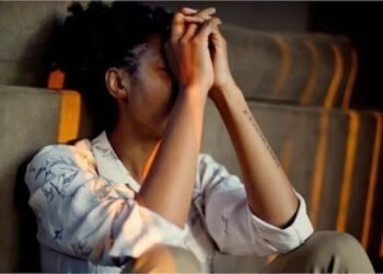 गुस्साई पत्नी ने पति के प्राइवेट पार्ट पर किया हमला, लगाने पड़ गए 4 टांके
