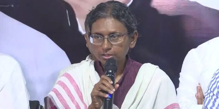 ‘फॉर्म में ऐसा कॉलम ही नहीं’, राज्यसभा नॉमिनेशन रद्द होने पर मीनाक्षी नटराजन ने किया ये दावा