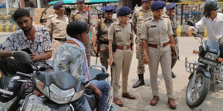 मनचलों की अब खैर नहीं! बिहार में महिलाओं की सुरक्षा की नई ढाल बनी ‘अभय ब्रिगेड’, स्कूल-कॉलेज से बाजार तक पैनी नजर