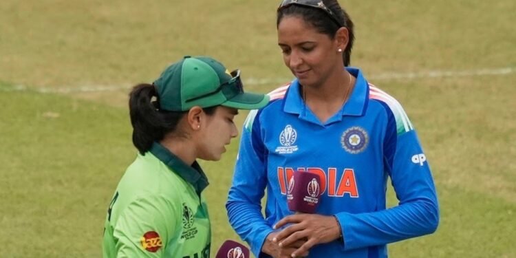 T20 WC में भारत-पाक की जंग, आज के बड़े मुकाबले के लिए तैयार ‘Women In Blue’