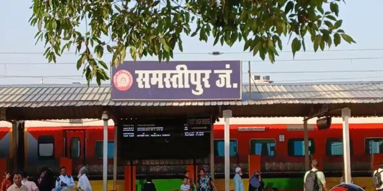 पाटलिपुत्र स्टेशन पर हंगामे के बाद रेलवे का फैसला, बढ़ाई परीक्षा स्पेशल ट्रेनों की संख्या