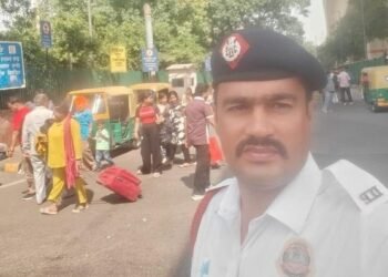 पहले स्कूटी ने मारी टक्कर, फिर गुड्स कैरियर ने कुचला… दिल्ली पुलिस के जवान की दर्दनाक मौत