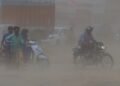 पालम में 92 KM की रफ्तार से चल रही धूलभरी आंधी, दिल्ली-NCR में बदला मौसम, कई जगह बारिश