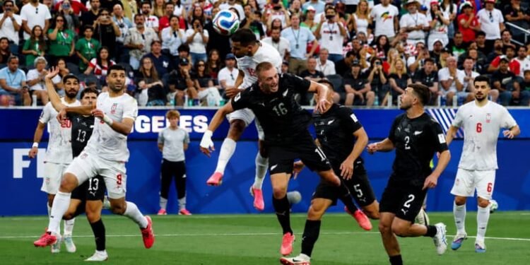 FIFA World Cup 2026: दो बार पिछड़ने के बाद Iran ने बचाई इज्जत, New Zealand के खिलाफ 2-2 से ड्रॉ