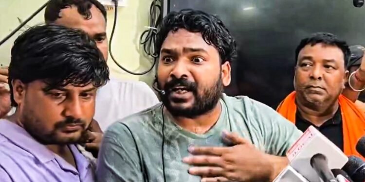 ‘मैं सनातनी हिंदू हूं… ‘ भाई प्रिंस यादव की मौत पर रौशन आनंद ने फैजल खान को ललकारा