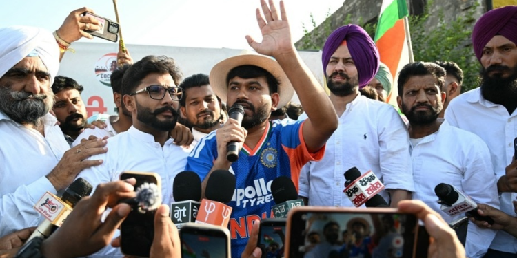 कॉकरोच जनता पार्टी फिर 20 जून को जंतर-मंतर पर करेगी प्रोटेस्ट, पुलिस से मांगी परमिशन