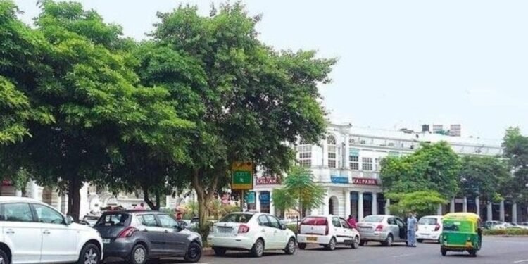 पार्किंग होगी दोगुनी महंगी, प्रदूषण से निपटने के लिए दिल्ली का नया फॉर्मूला
