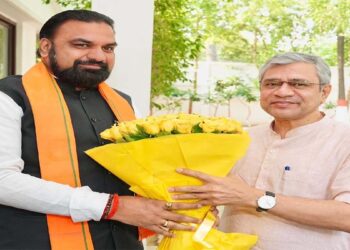 Indian Railways: छपरा-दिल्ली एक्सप्रेस लॉन्च, पटना स्टेशन का विस्तार, बिहार को रेलवे की बड़ी सौगात