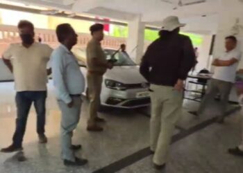 ​नियम था 4 परिवारों का, रह रहे थे 45… अवैध तरीके से बना दिया पीजी, गुरुग्राम के आलीशान अपार्टमेंट की कहानी