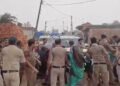 MP के शिवपुरी में बवाल… अंबेडकर की प्रतिमा जब्त करने गई पुलिस टीम पर पथराव, महिलाओं-पुरुषों ने फेंके पत्थर